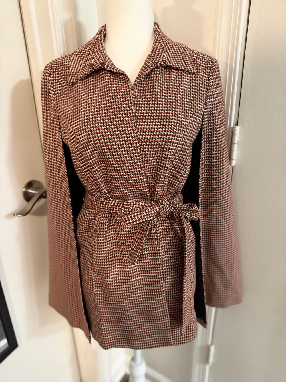 Forever 21 Brown Houndstooth Tie-Waist Cape Blazer